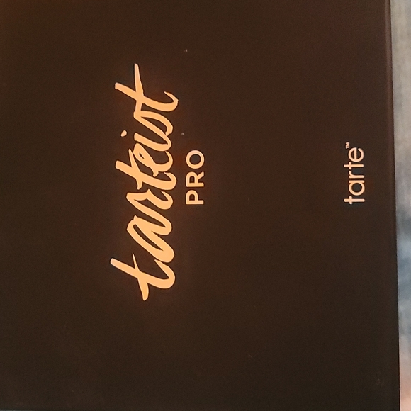 Tarteist pro palette never used no box - Picture 1 of 4